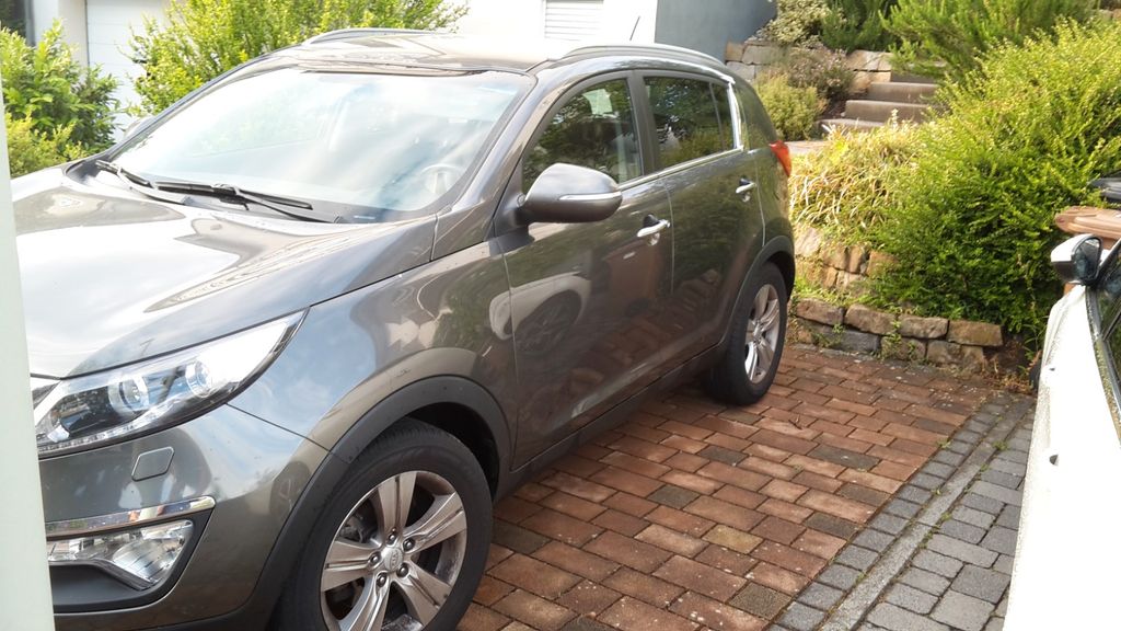Kia Sportage 125.000 km 7.400 &euro; Frankfurt 60386