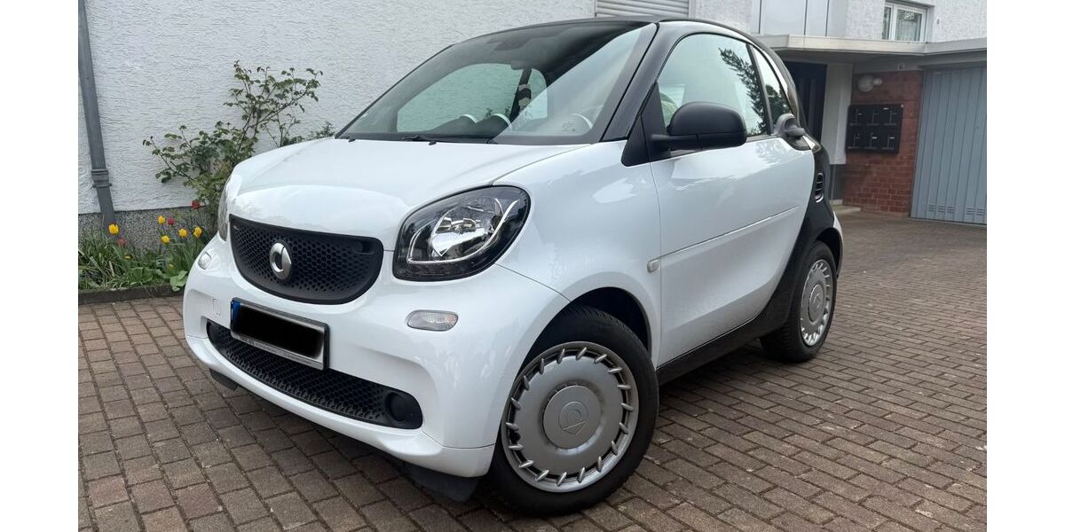Smart ForTwo 52.000 km 6.500 &euro; Offenbach am Main 63075