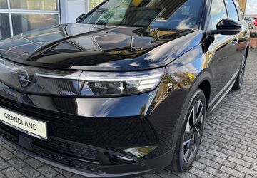Opel Grandland (X) 10.300 km 29.990 &euro; Gelnhausen-Hailer 63571