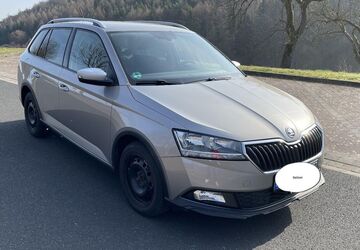 Skoda Fabia 130.800 km 11.999 &euro; Mömbris 63776