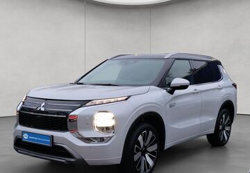 Mitsubishi Plug-in Hybrid Outlander 5.000 km 50.950 &euro; Frankfurt 60386