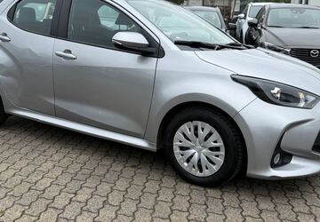 Toyota Yaris 149.045 km 11.799 &euro; Hanau 63452