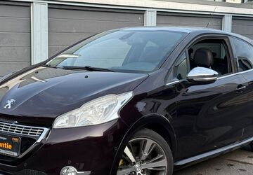 Peugeot 208 130.000 km 5.950 &euro; Bad-Homburg,in der Nähe Frankfurt am Main 61350
