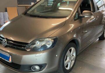 VW Golf 88.500 km 4.990 &euro; Frankfurt am Main 65933