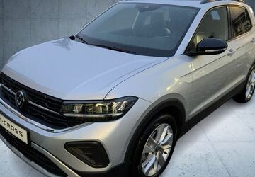 VW T-Cross 25.700 km 23.880 &euro; Frankfurt am Main 60528