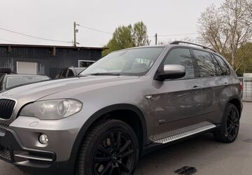 BMW X5 200.000 km 8.999 &euro; Frankfurt am Main 60486