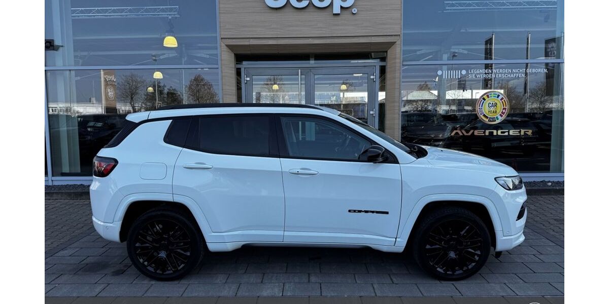 Jeep Compass 29.150 km 24.444 &euro; Aschaffenburg 63741