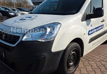 Peugeot Partner 203.000 km 4.390 &euro; Karlstein 63791