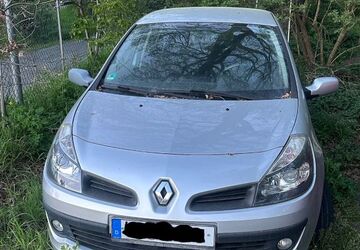 Renault Clio 118.000 km 6.500 &euro; Mühlheim am Main 63165