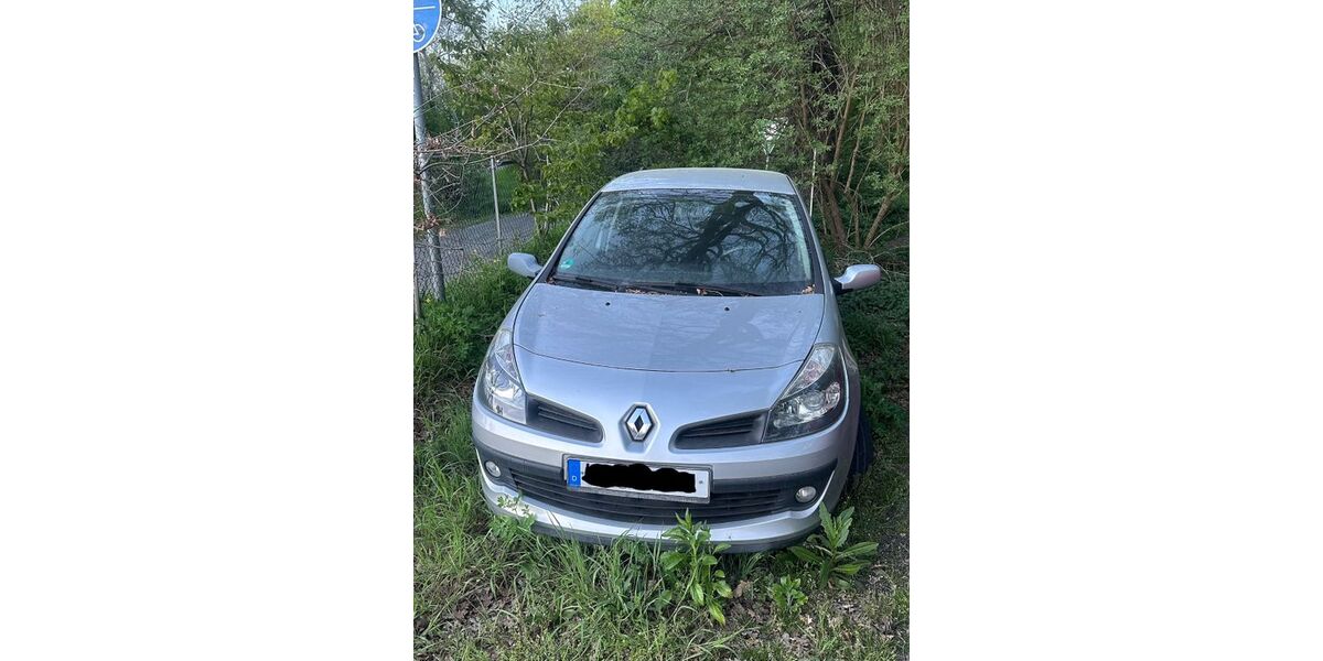 Renault Clio 118.000 km 6.500 &euro; Mühlheim am Main 63165