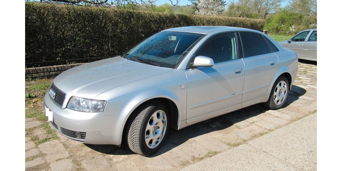 Audi A4 70.000 km 7.690 &euro; Schwalbach 65824