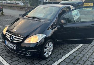 Mercedes-Benz A 180 210.000 km 3.400 &euro; Frankfurt am main 65933
