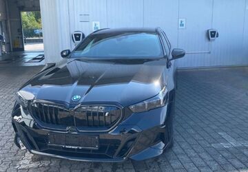 BMW i5 1.740 km 75.799 &euro; Hainburg 63512