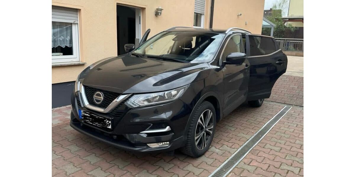 Nissan Qashqai 73.000 km 16.199 &euro; Bad Homburg 61352