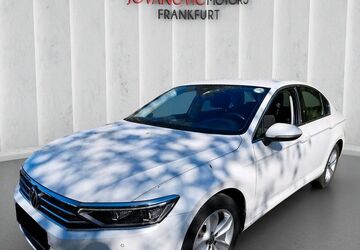 VW Passat 126.384 km 17.300 &euro; Frankfurt am Main 65933