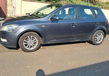 Kia ceed / Ceed 253.000 km 3.150 &euro; Goldbach 63773