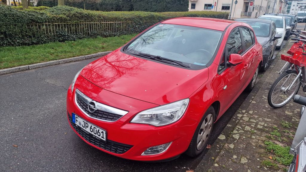 Opel Astra 153.883 km 3.500 &euro; Frankfurt am Main 60528