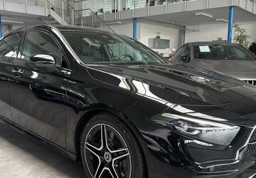 Mercedes-Benz A 200 d LIMOUSINE AMG PREMIUM-DISTR.-PANO-NIGHT! 15.679 km 36.859 &euro; Groß-Umstadt 64823