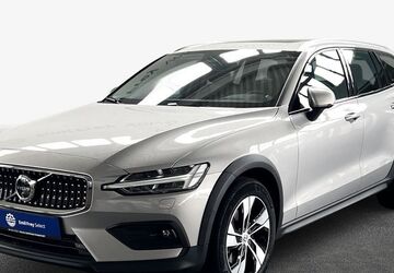 Volvo V60 Cross Country 14.989 km 48.450 &euro; Frankfurt am Main 60486