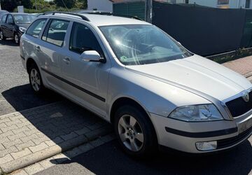 Skoda Octavia 204.800 km 2.900 &euro; Hanau 63452