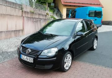 VW Polo 221.000 km 2.490 &euro; Moembris 63776