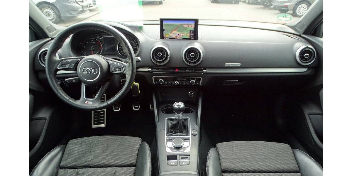 Audi A3 35 2,0l TDI S-Line Paket, Navi, Klimaauto., PDC 123.848 km 15.990 &euro; Rodgau 63110
