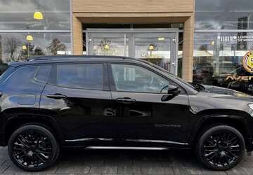 Jeep Compass 11.617 km 26.490 &euro; Aschaffenburg 63741