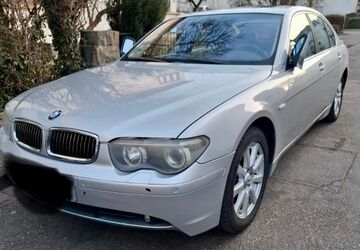 BMW 745 220.097 km 4.200 &euro; Frankfurt am Main 60489