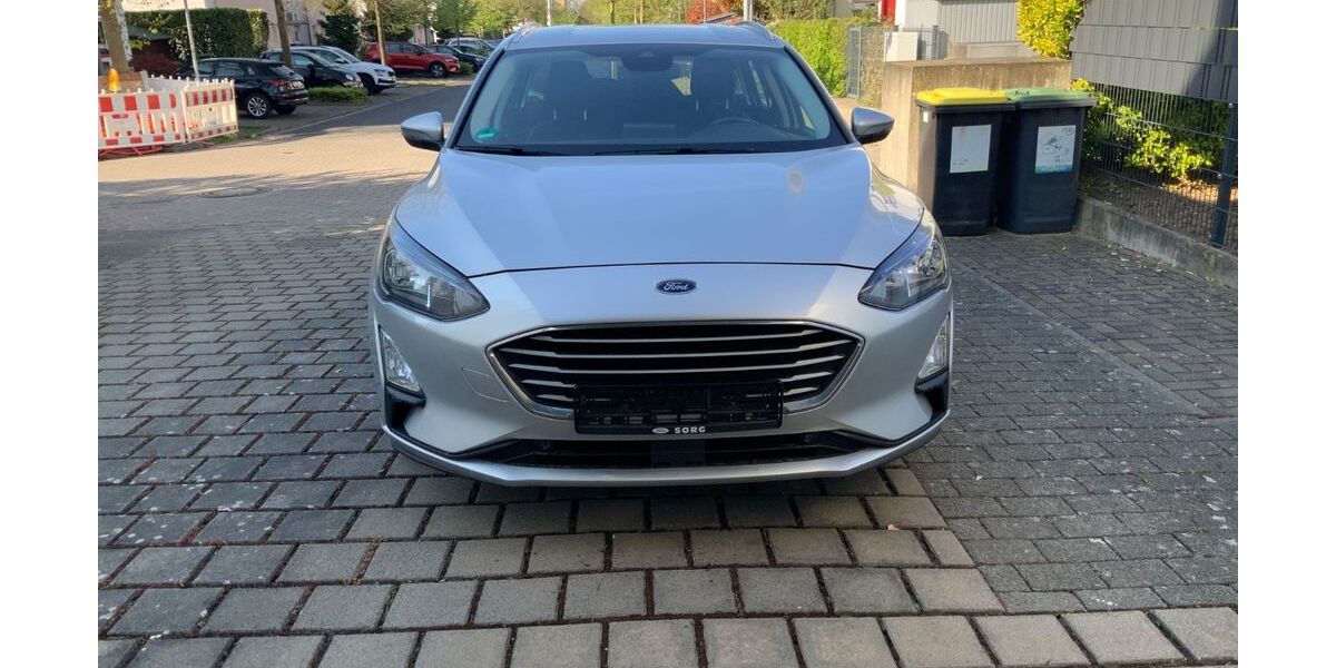 Ford Focus 260.209 km 7.650 &euro; Frankfurt am Main 60486