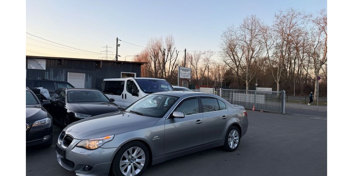 BMW 520 330.000 km 3.499 &euro; Frankfurt am Main 60486