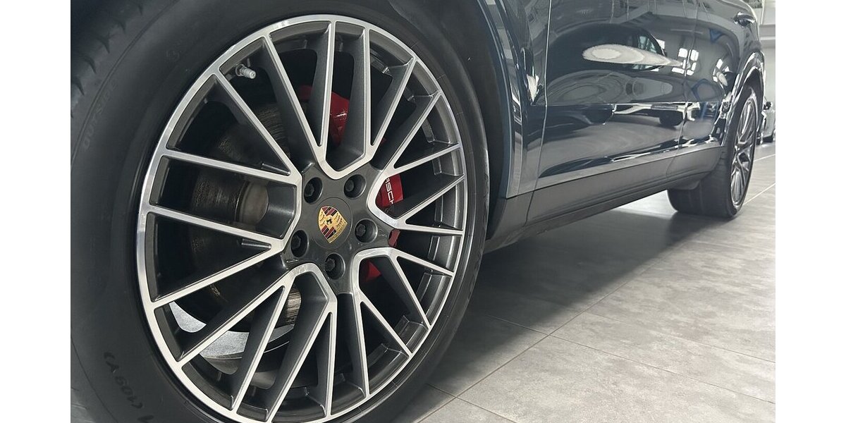 Porsche Cayenne AHK- LUFTFEDERUNG- MATRIX- PANORAMA-BOSE 51.622 km 52.949 &euro; Groß-Umstadt 64823