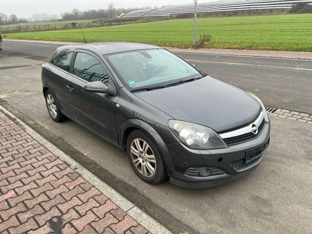Opel Astra 95.000 km 3.990 &euro; Hanau 63452