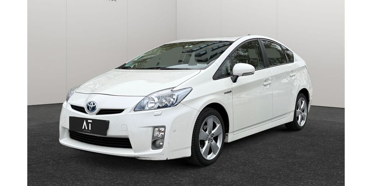 Toyota Prius 138.186 km 8.990 &euro; Frankfurt am Main 65933