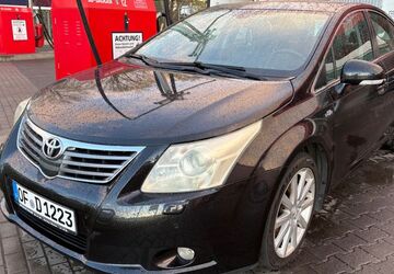 Toyota Avensis 230.000 km 4.750 &euro; Offenbach 63071
