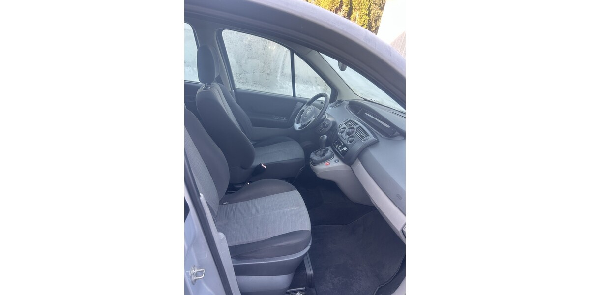 Renault Megane 160.000 km 2.000 &euro; Hanau 63450