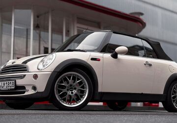 Mini Cooper Cabrio 149.000 km 5.700 &euro; Frankfurt am Main 60311