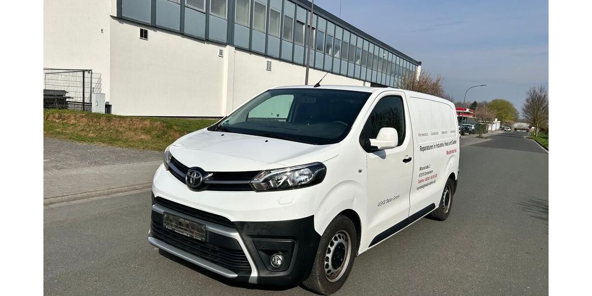Toyota Proace (Verso) 215.000 km 7.150 &euro; Friedberg (Hessen) 61169