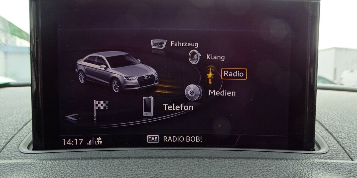 Audi A3 35 2,0l TDI S-Line Paket, Navi, Klimaauto., PDC 123.848 km 15.990 &euro; Rodgau 63110