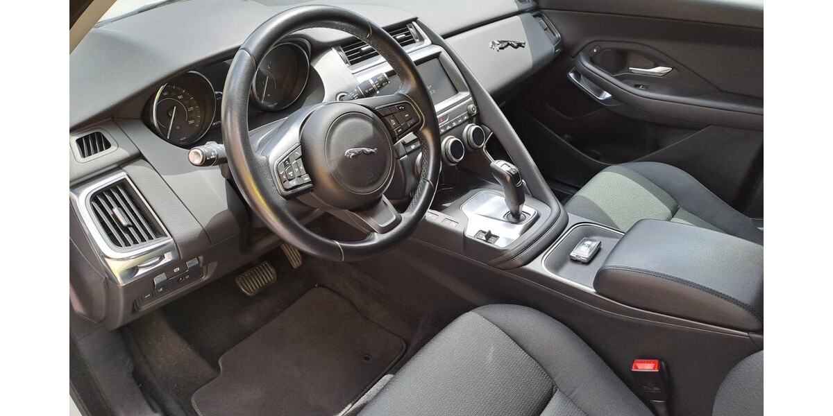 Jaguar E-Pace 103.950 km 23.750 &euro; Frankfurt am Main 60311