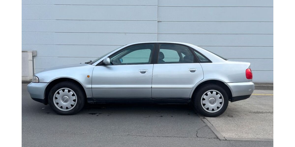 Audi A4 198.552 km 2.450 &euro; Frankfurt am Main 65933