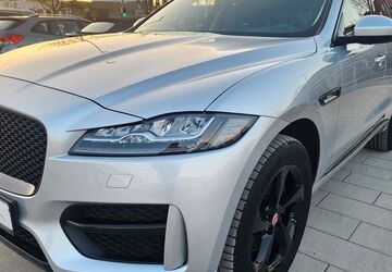 Jaguar F-Pace 127.000 km 22.950 &euro; Aschaffenburg 63741