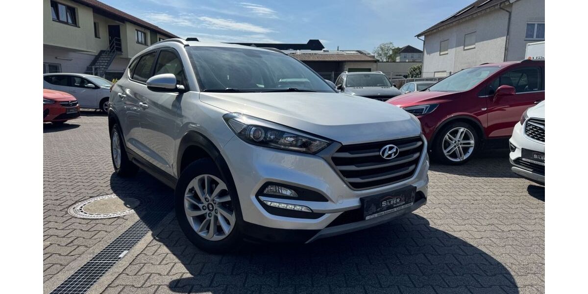 Hyundai TUCSON 90.000 km 16.900 &euro; Hanau 63452