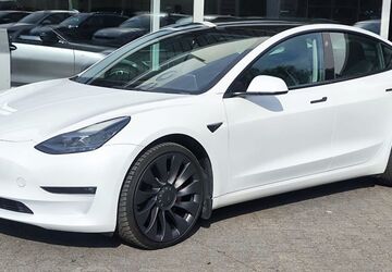 Tesla Model 3 49.290 km 33.450 &euro; Dieburg 64807