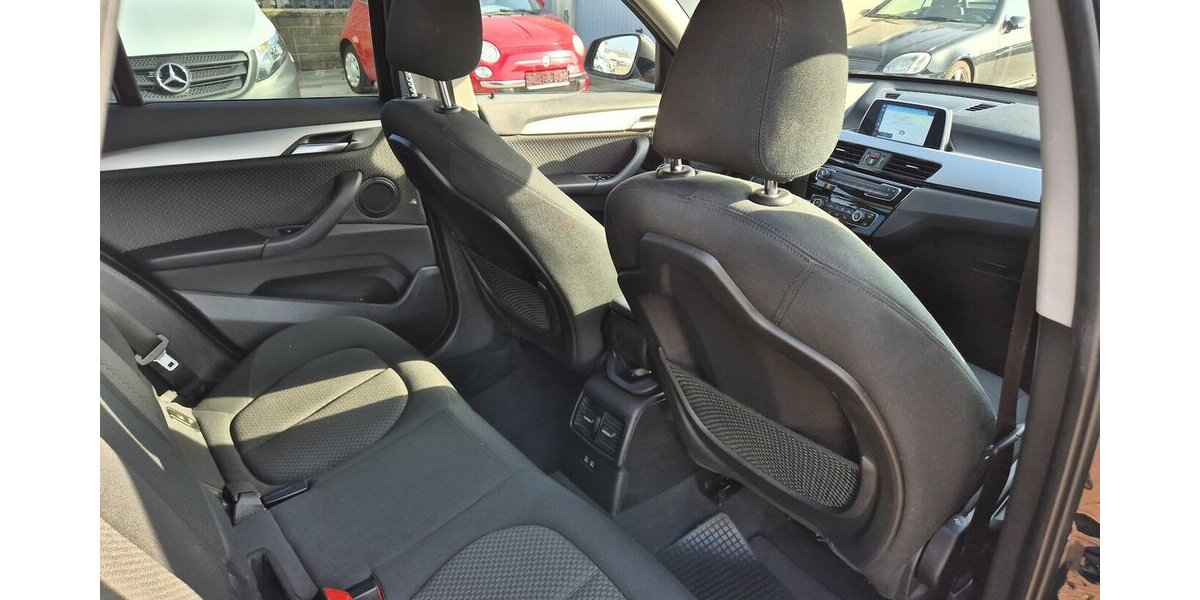 BMW X1 sDrive 18 i Advantage LED, Navigation 53.758 km 17.690 &euro; Rodgau 63110