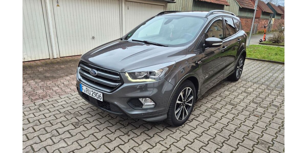 Ford Kuga 130.000 km 15.800 &euro; Frankfurt am Main 65933