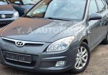 Hyundai i30 209.621 km 2.500 &euro; Frankfurt am Main 65933