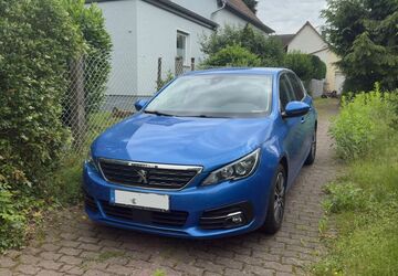 Peugeot 308 99.000 km 12.790 &euro; Rosbach v.d.H. 61191