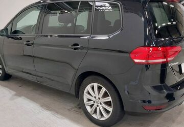 VW Touran 134.000 km 15.900 &euro; Frankfurt am Main 60388