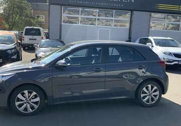 Kia Rio 29.700 km 15.500 &euro; Friedrichsdorf 61381