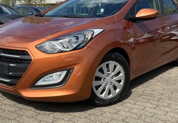 Hyundai i30 75.659 km 6.799 &euro; Hanau 63452